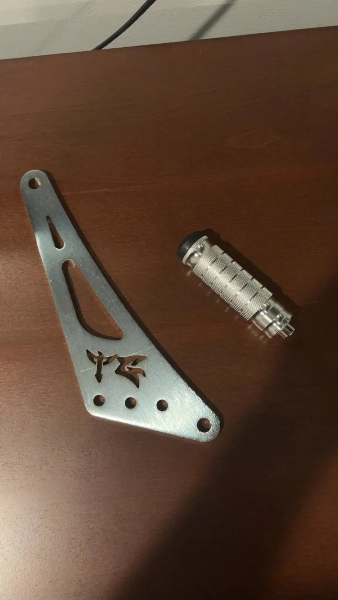 Ultra Bee Shift Lock